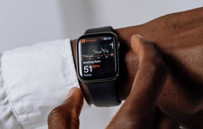 How to Fix Apple Logo White Then Turns Orange Issue on Apple Watch